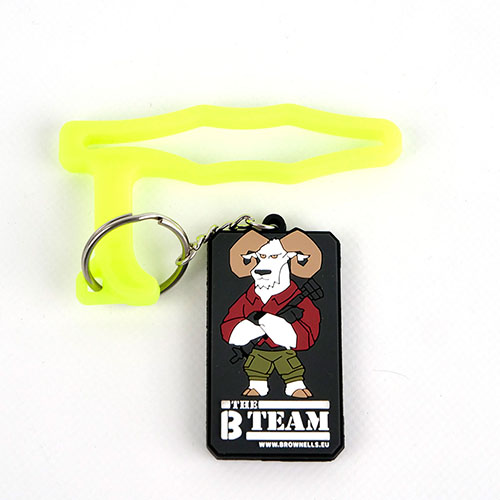 Kirkkaan neonvihreät Shotgun Chamber Flag -liput helpottavat tyhjien ampuma-aseiden tunnistamista, lisäämällä turvallisuutta ampumaradalla.